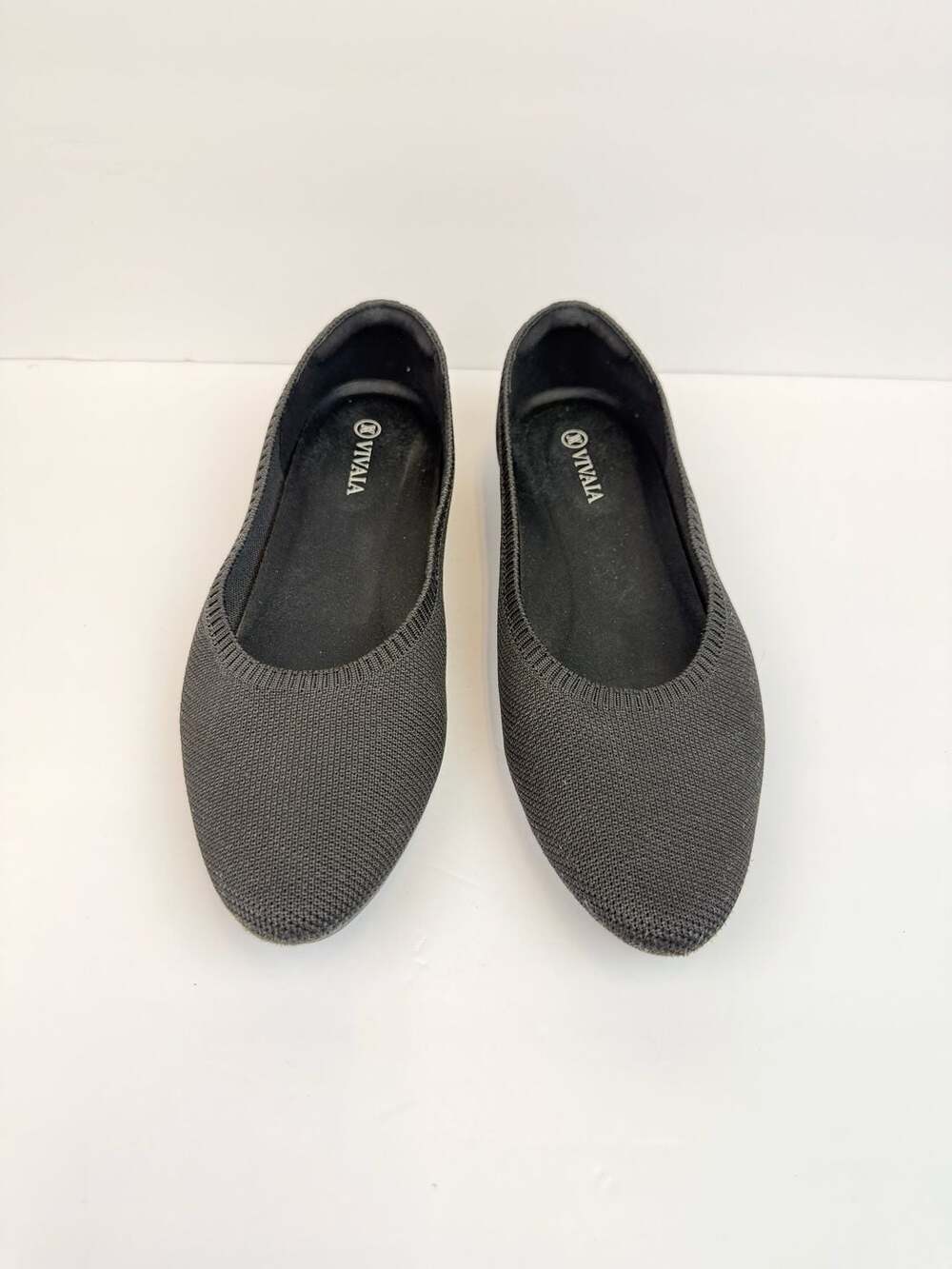 Vivaia Black Pointed Toe Knit Ballet Flats US 9 EU 39.5